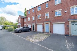 Lowes Drive, Tamworth