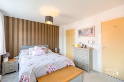 Lowes Drive, Tamworth