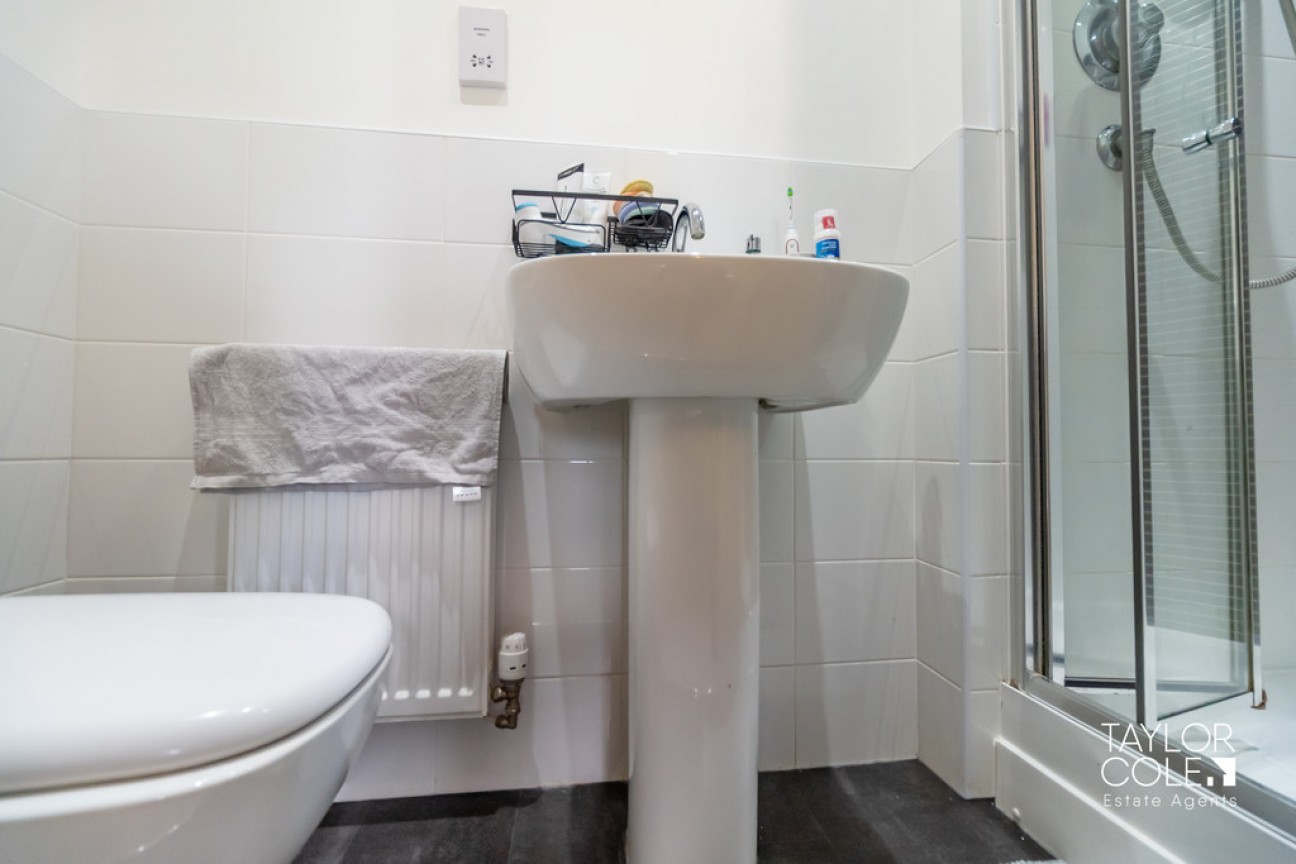 Lowes Drive, Tamworth