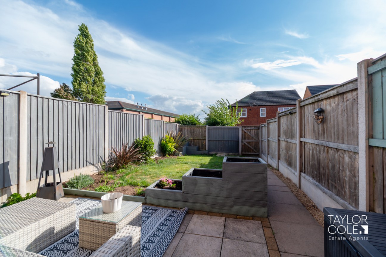 Lowes Drive, Tamworth