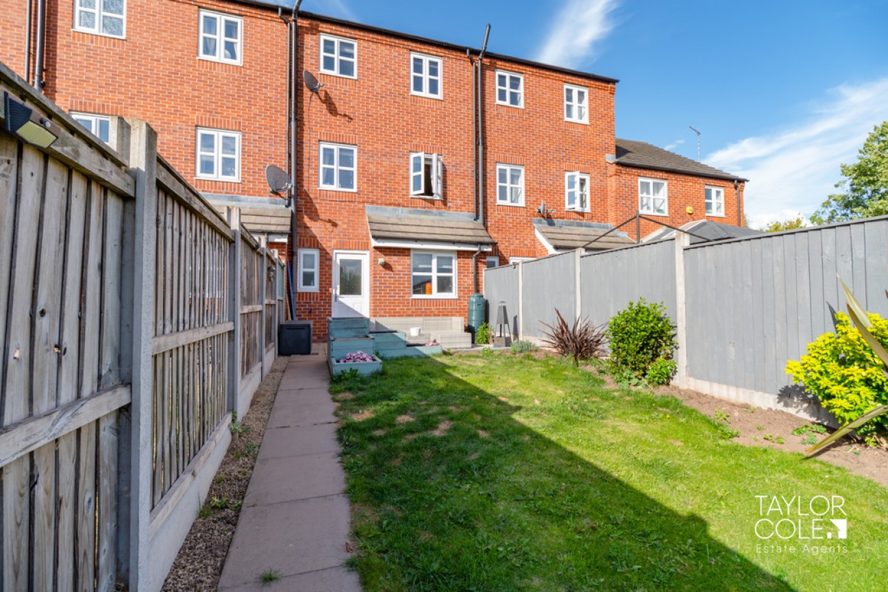 Lowes Drive, Tamworth