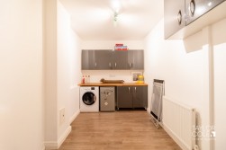 Lowes Drive, Tamworth