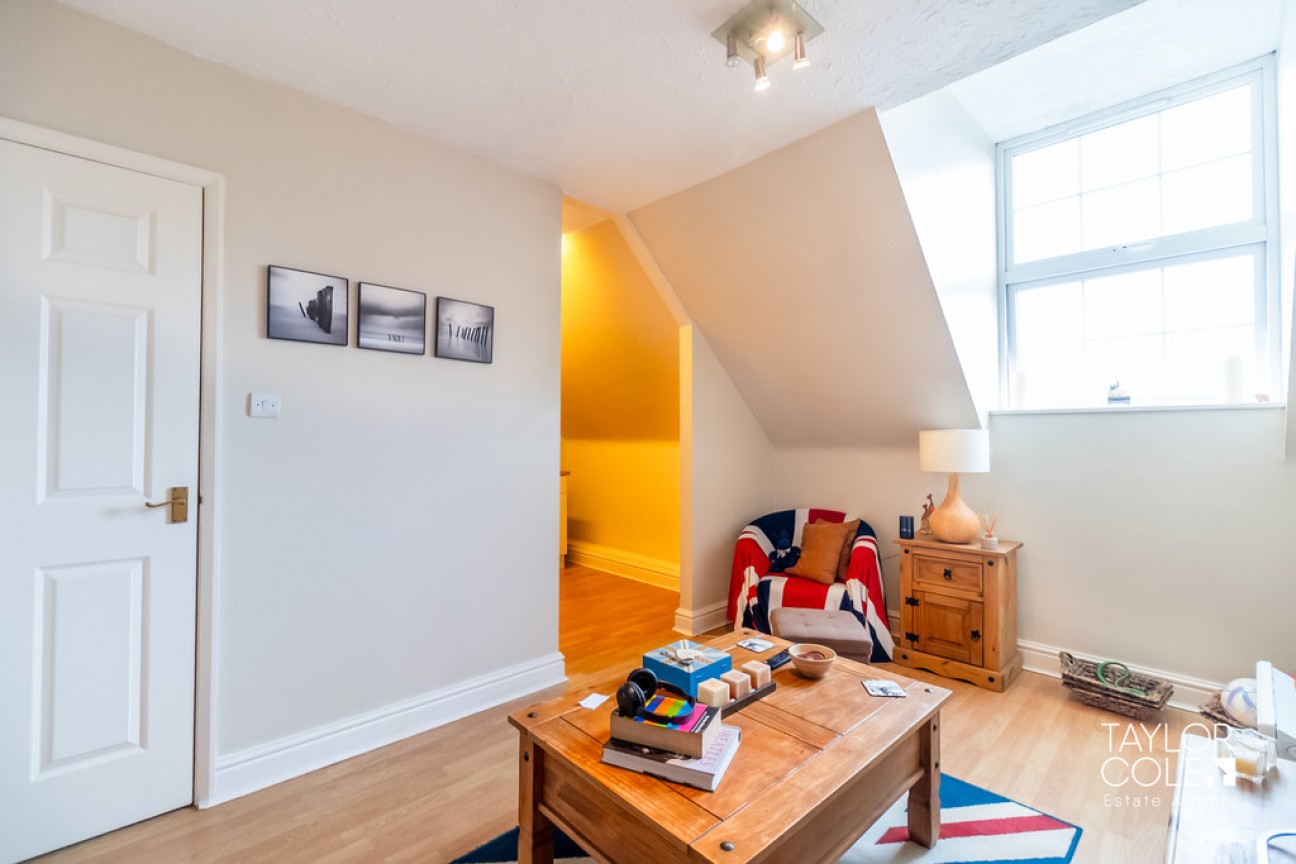 Kensington Drive, Tamworth