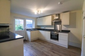 Wigford Road, Dosthill