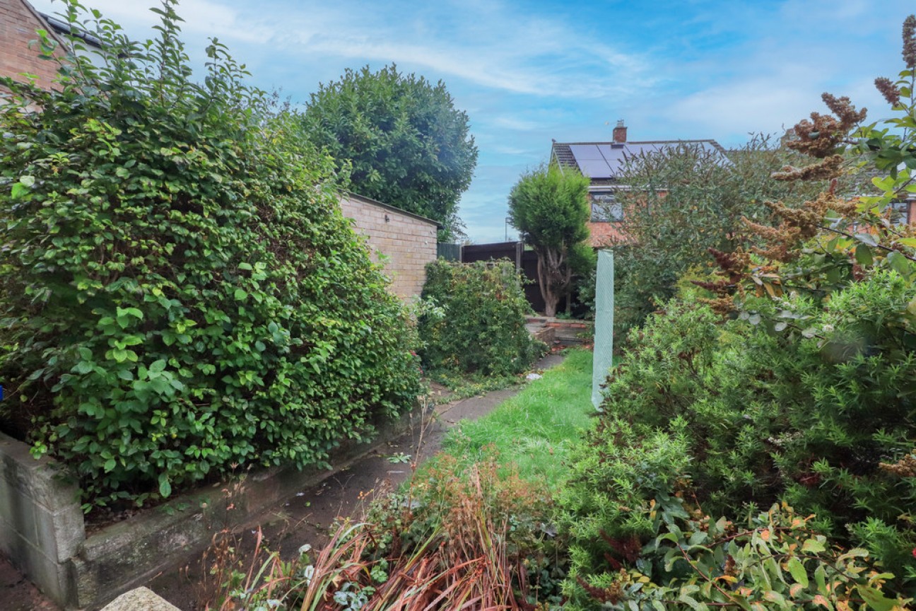 Wigford Road, Dosthill