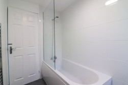 Wigford Road, Dosthill