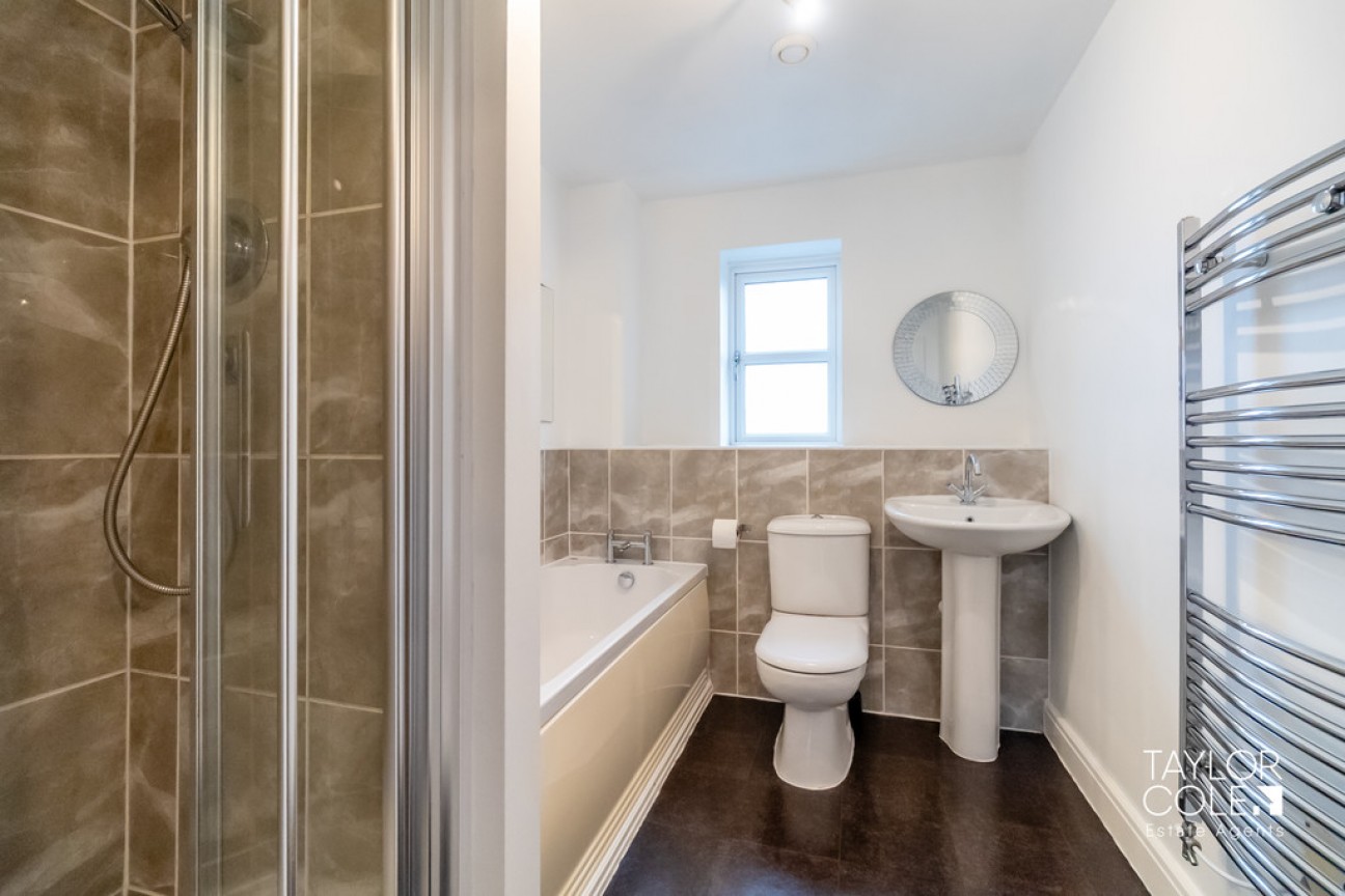 Leven Road, Tamworth