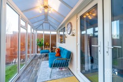 Drayton Bassett, Tamworth