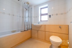 Albert Road, Tamworth