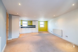 Albert Road, Tamworth