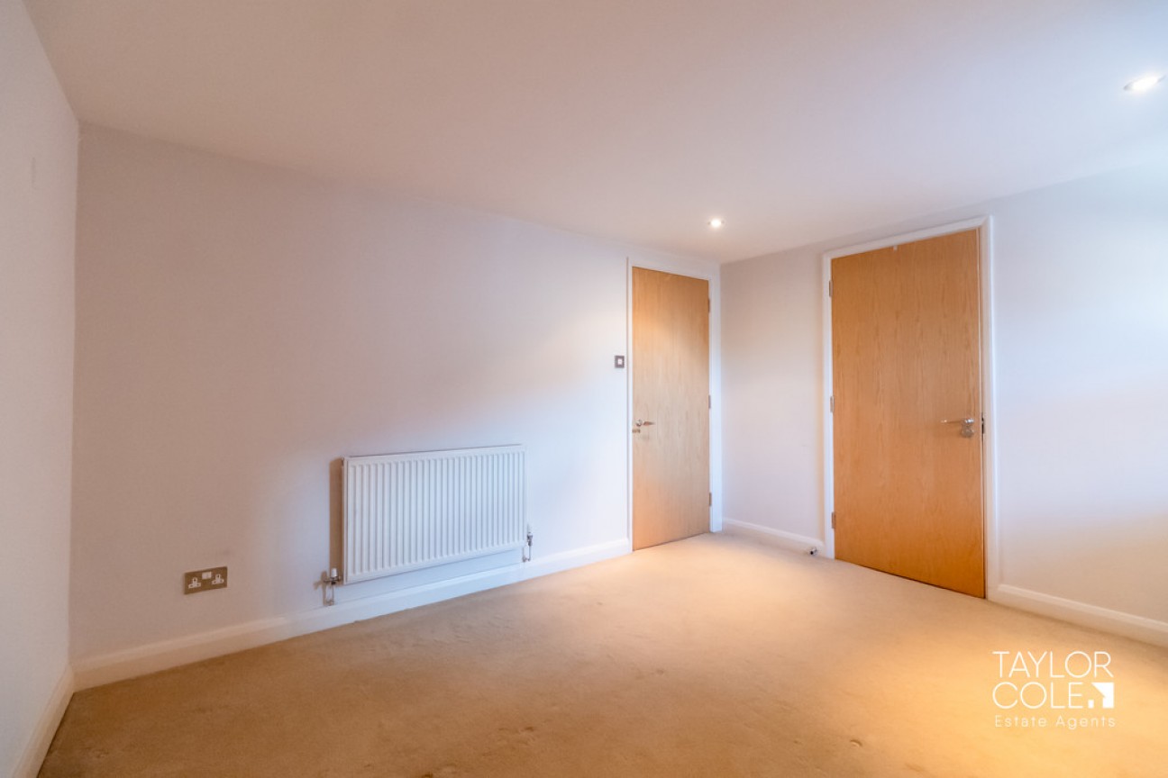 Albert Road, Tamworth