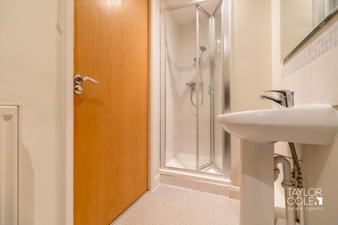 Albert Road, Tamworth