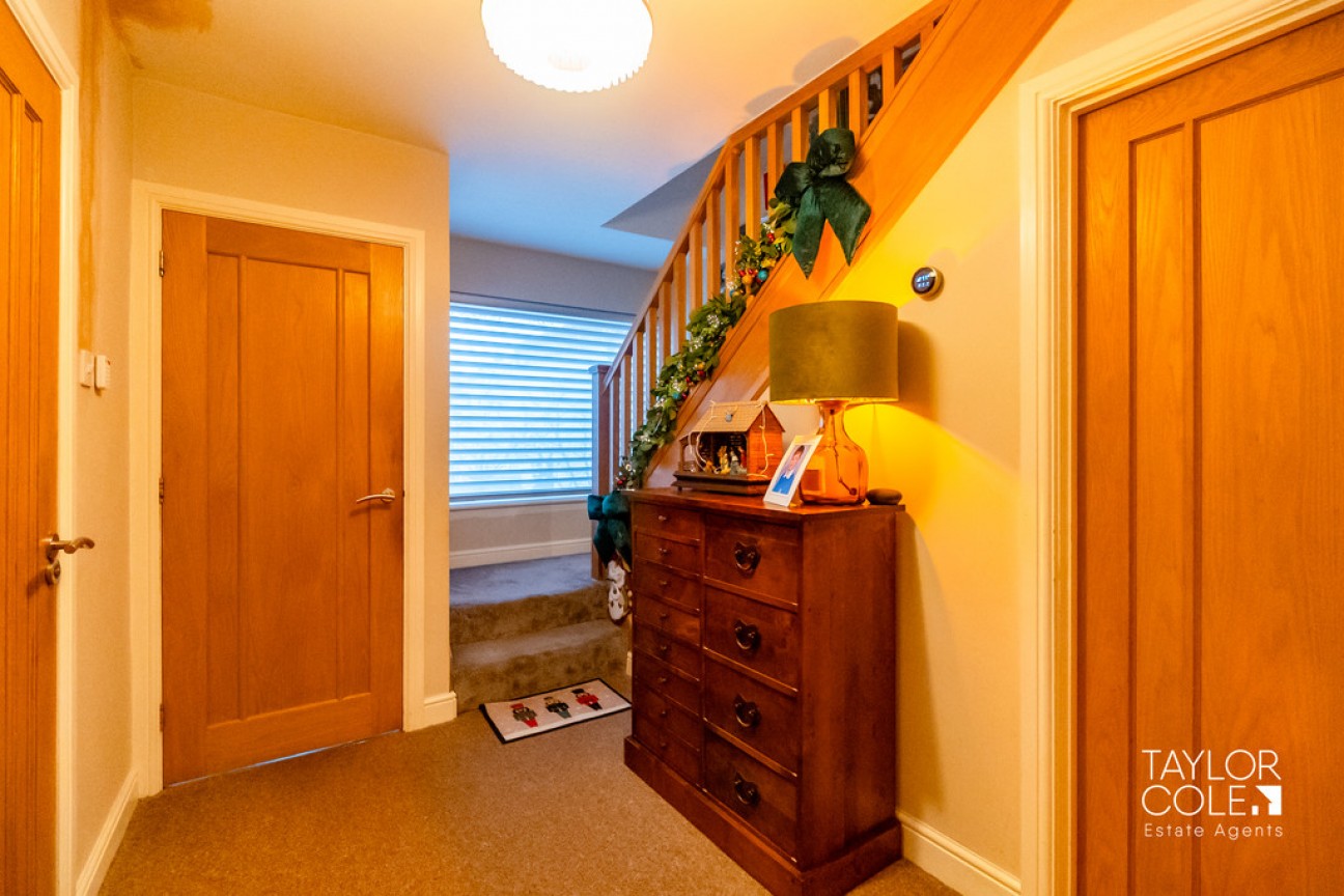 Browns Lane, Tamworth