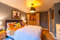 Browns Lane, Tamworth