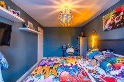 Browns Lane, Tamworth