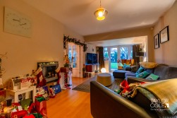 Browns Lane, Tamworth