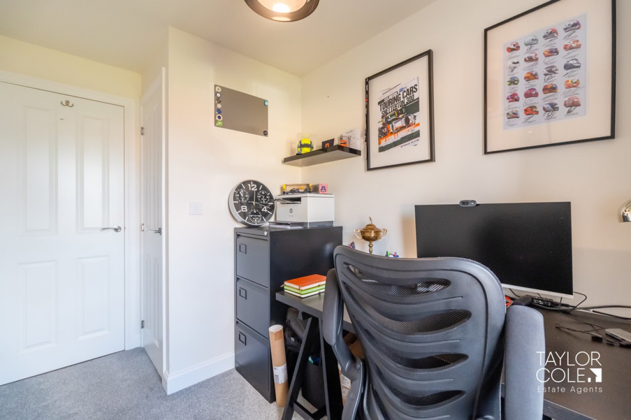 Longbourn Crescent, Tamworth