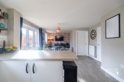 Longbourn Crescent, Tamworth