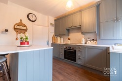 Drayton Bassett, Tamworth