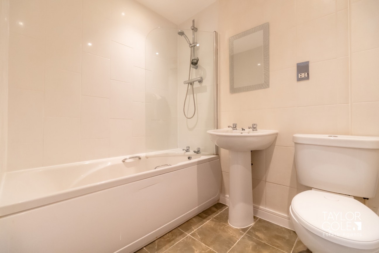 Basin Lane, Tamworth