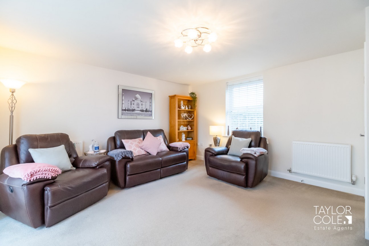 Collins Grove, Tamworth