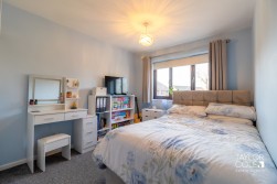 Cumberland Drive, Tamworth