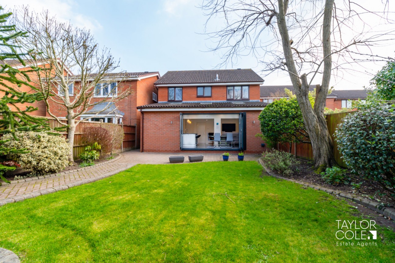 Cumberland Drive, Tamworth