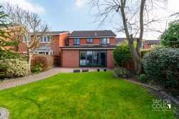 Cumberland Drive, Tamworth