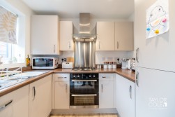 Lillingstone Avenue, Tamworth