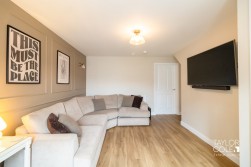 Rosings Drive, Tamworth