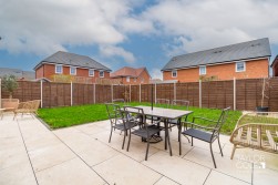 Rosings Drive, Tamworth