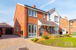 Highclere Avenue, Tamworth