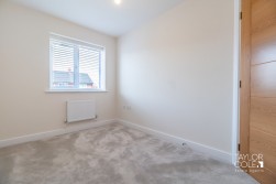 Highclere Avenue, Tamworth