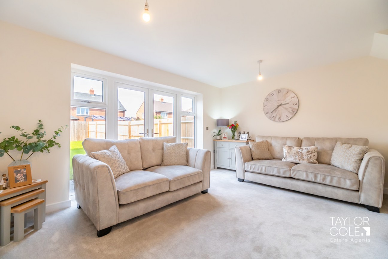 Highclere Avenue, Tamworth