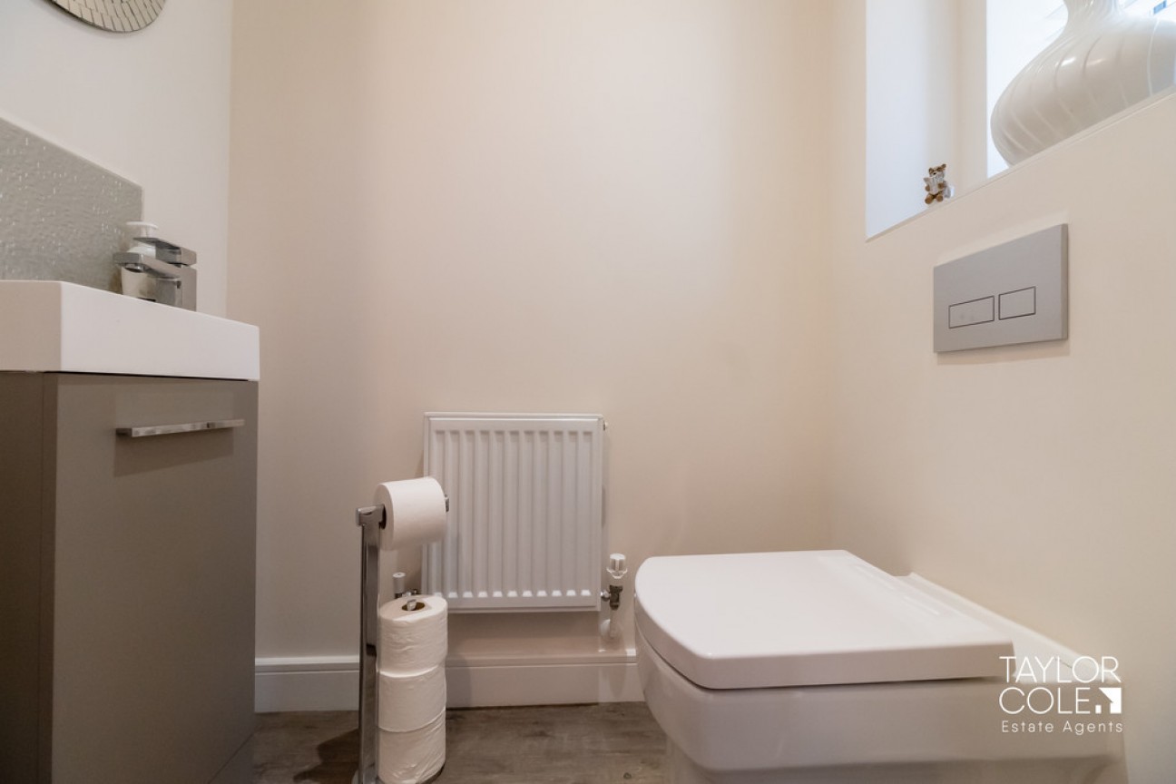 Highclere Avenue, Tamworth