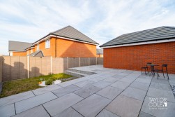 Austen Drive, Tamworth