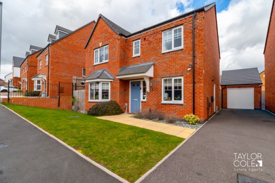 Narcissus Close, Tamworth