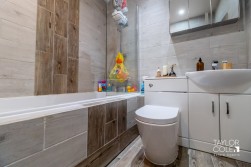 Croft Avenue, Tamworth