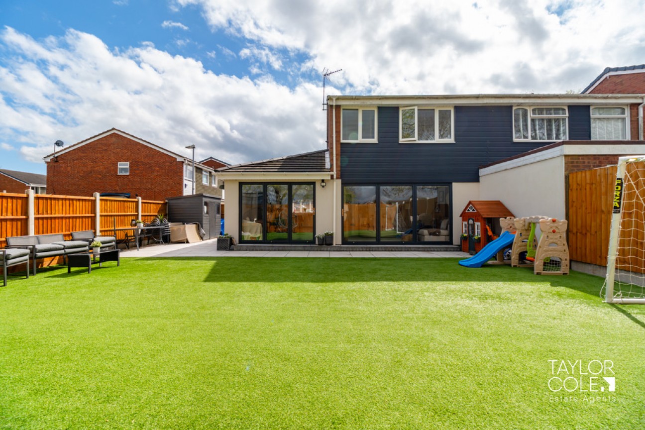 Seaton, Tamworth