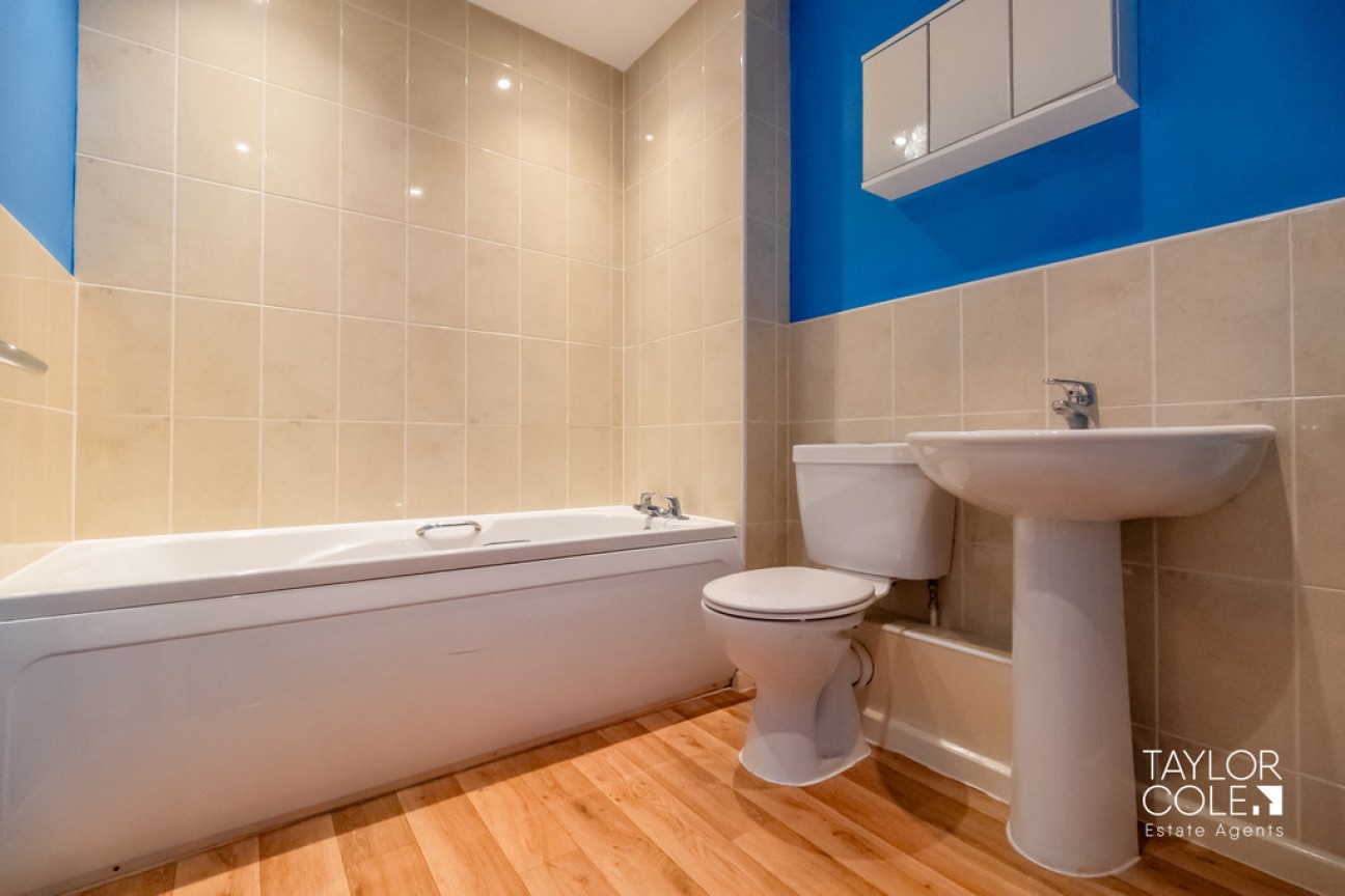 Fyne Court, Lyon Drive