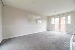 Flynn Court, 5 Meander Close