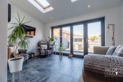 Kensington Drive, Tamworth