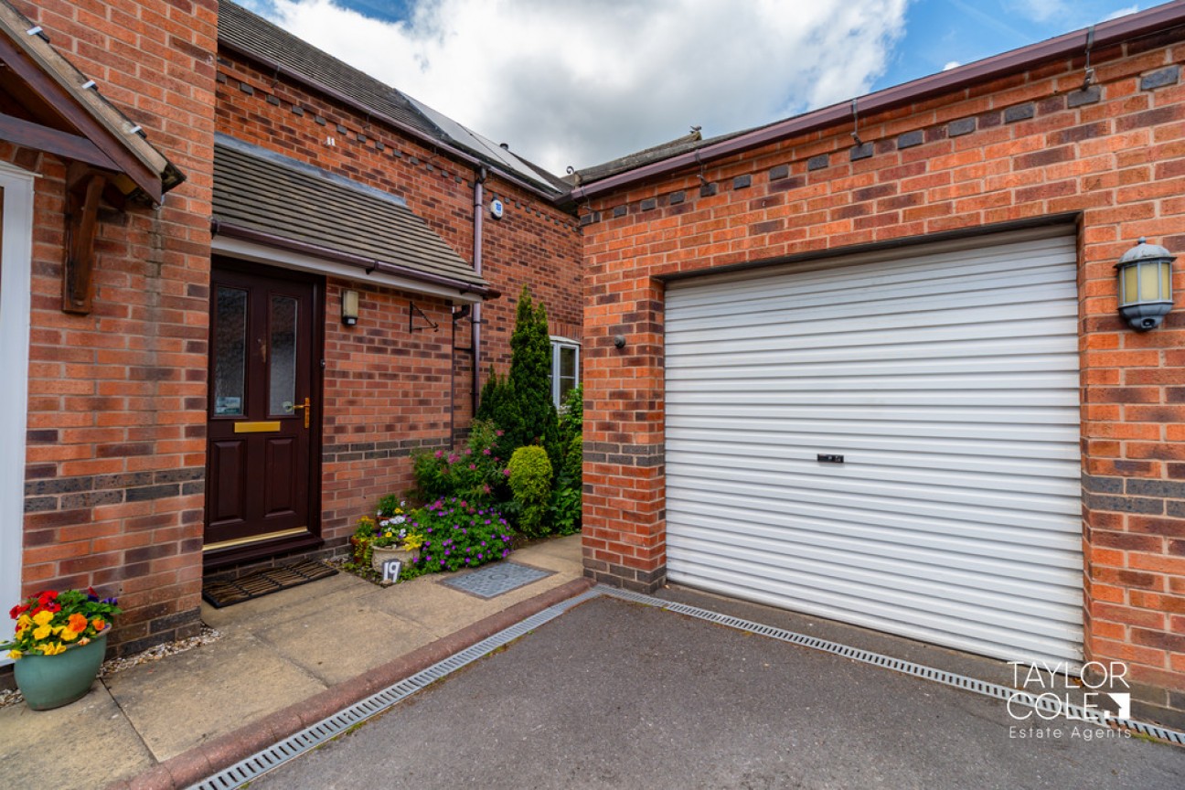 Overseal, Swadlincote