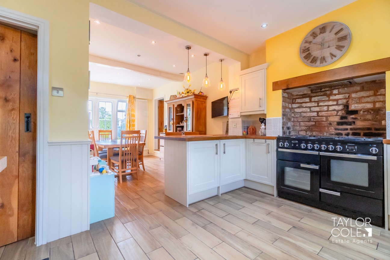 Drayton Bassett, Tamworth