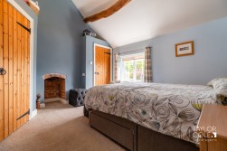 Drayton Bassett, Tamworth
