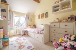 Drayton Bassett, Tamworth