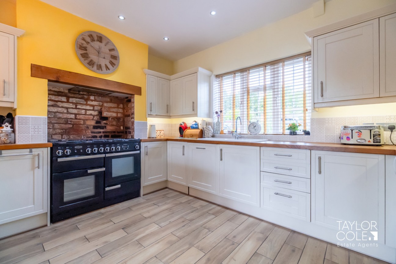 Drayton Bassett, Tamworth