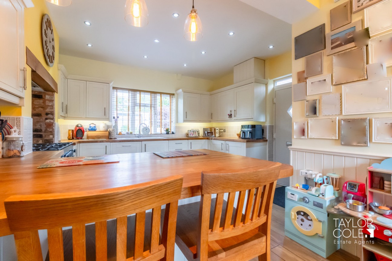 Drayton Bassett, Tamworth