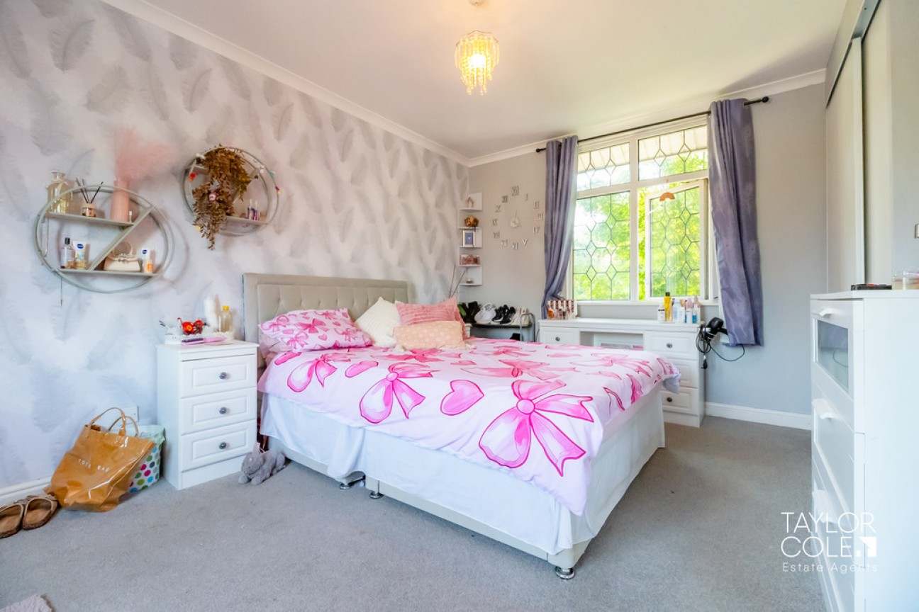 Bright Crescent, Tamworth