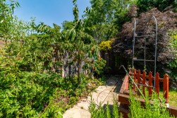 Bright Crescent, Tamworth